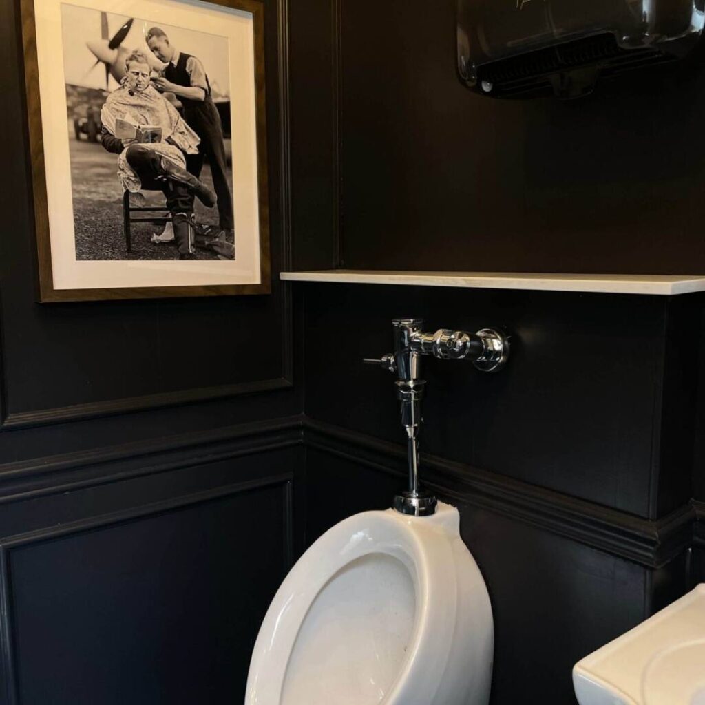 MensLuxuryRestroomTrailerWithBlackWasinscottingandPorc