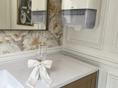 Portable washroom trailer for Muskoka events