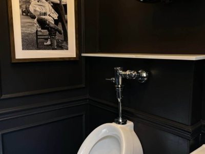 MensLuxuryRestroomTrailerWithBlackWasinscottingandPorc